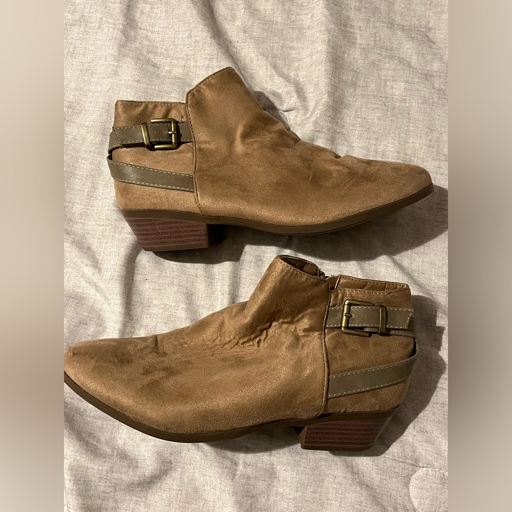 LovMark Women Size 10 Billy Tan Copper Short Boots Western Block Heel Zip Up